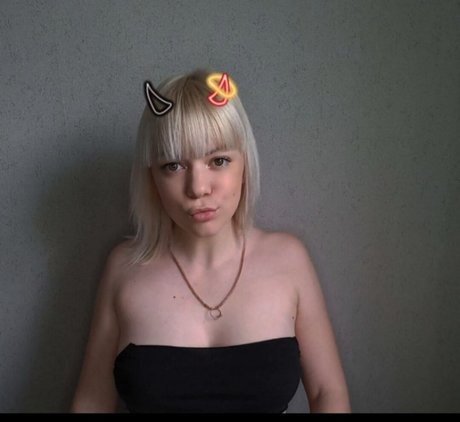 agl56 OnlyFans Sextape