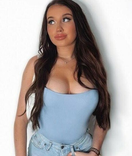 Kate Patterson Nacktpornos auf OnlyFans