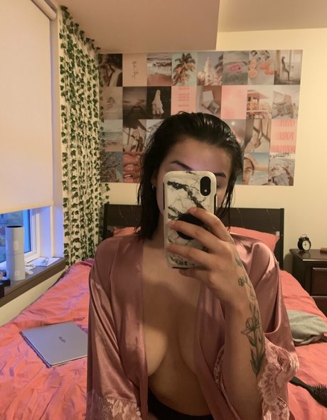 Adriana Nicole Kardos Nacktbilder von OnlyFans