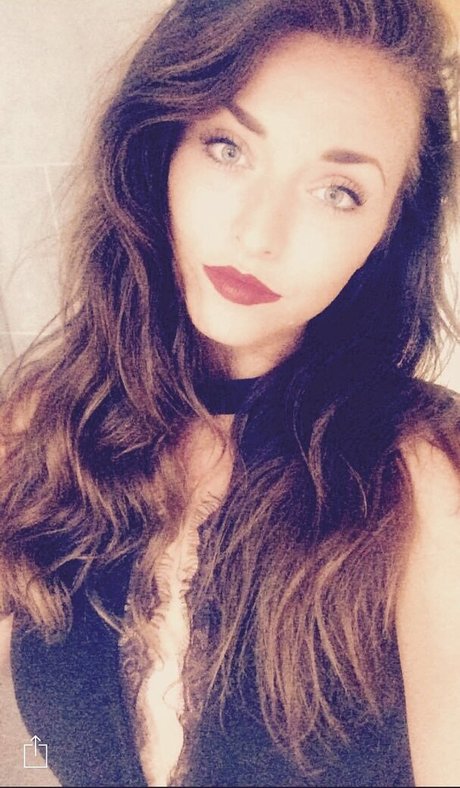 Charis Lister Nacktbilder geleakt