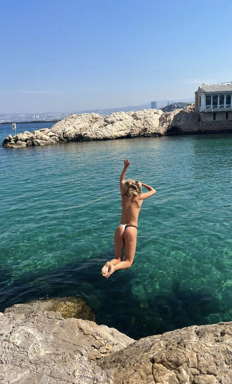 Ellie Rowsell OnlyFans Sex