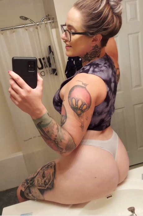 Moremelon can OnlyFans-Pornos