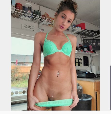 Krista The Barista Bilder OnlyFans