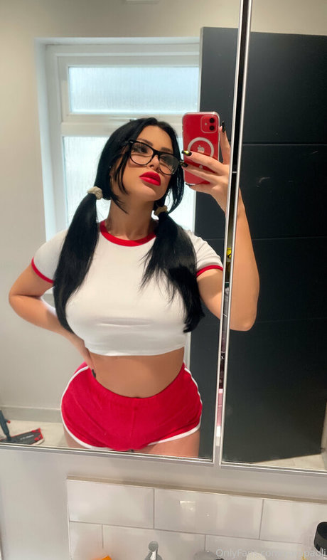 Yara Paoli OnlyFans Leaks Pornografie