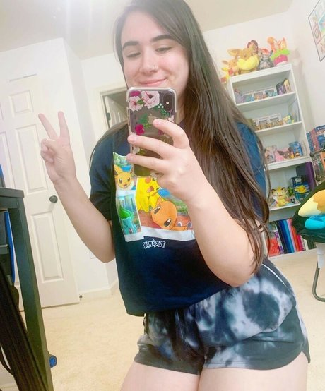 ShiningEdith OnlyFans Fotos