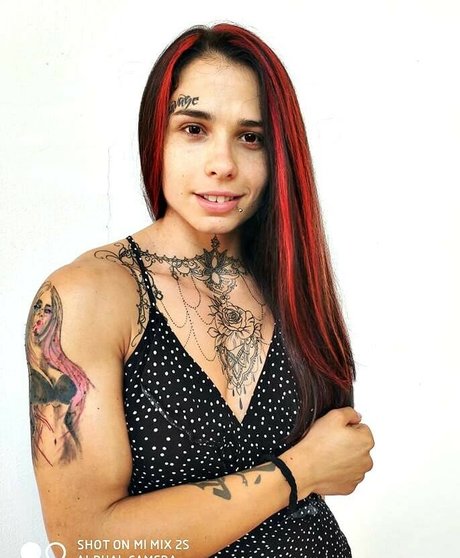 Mira Cuckold OnlyFans Mega