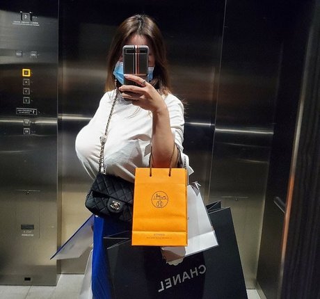 Uelee OnlyFans Pornografie geleakt