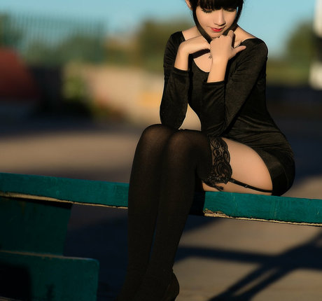 May Sakaali Nur für Fans