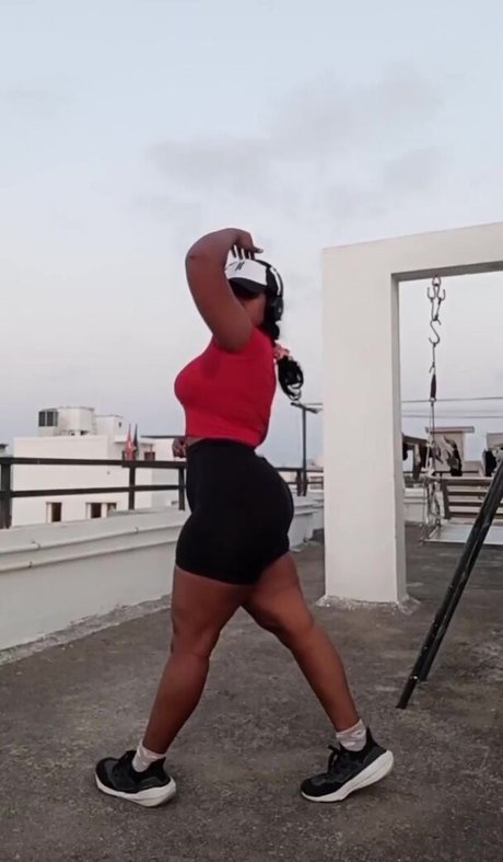 keepinitnejm Füße OnlyFans