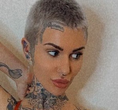 claire no hair Nacktpornos auf OnlyFans