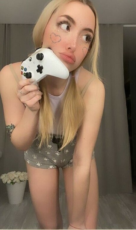 palmoliff OnlyFans Nacktfotos