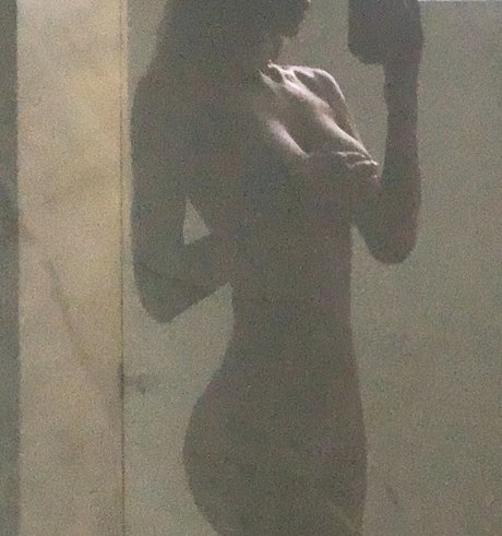 Vinetria Nackt auf OnlyFans