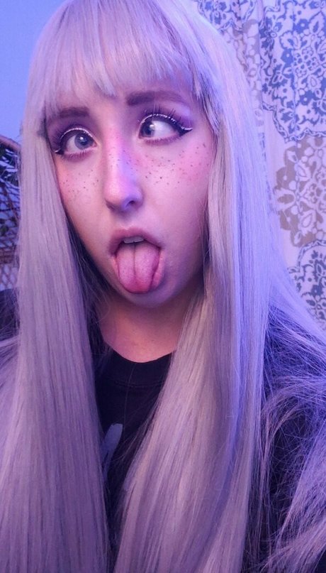 Moon IRL Nacktbilder von OnlyFans