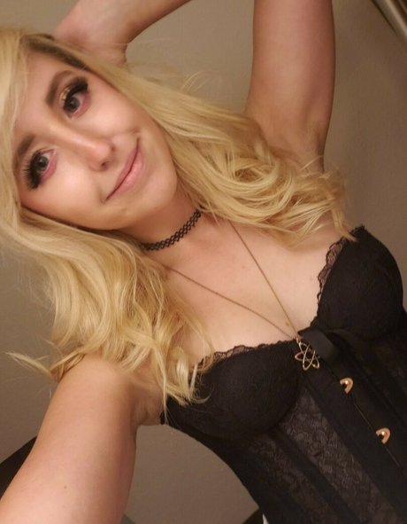 Moon IRL Sexy OnlyFans