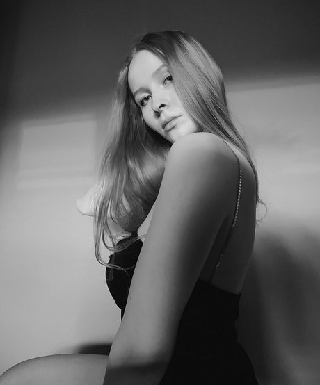 be mysky Nackt OnlyFans