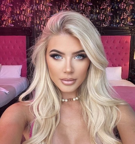 Ellie Brown wood OnlyFans Nacktfotos