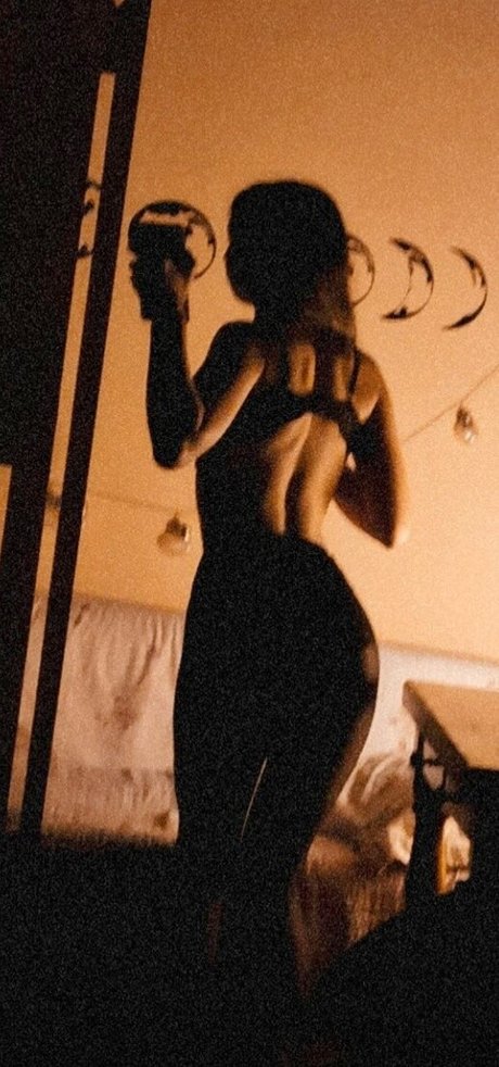 Flor Laneve OnlyFans Porn