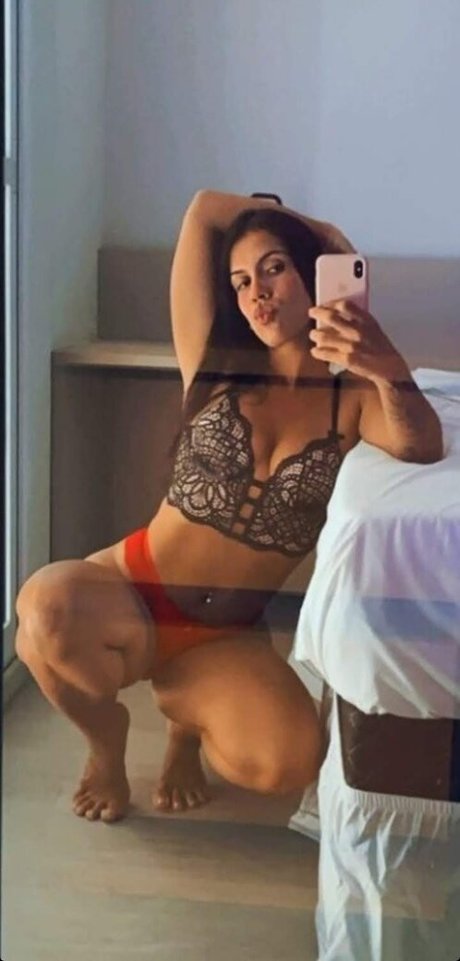 Milla Caldas OnlyFans