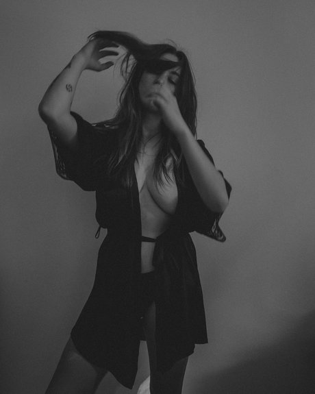 Sophieandjune OnlyFans-Creator