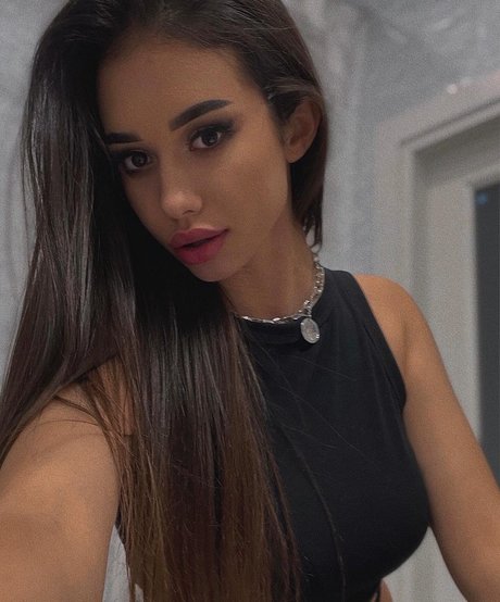 Sophia Adamova Nacktbilder-Leaks von OnlyFans