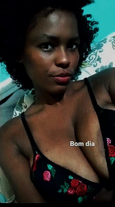 jaqueeliinegomes OnlyFans-Seite