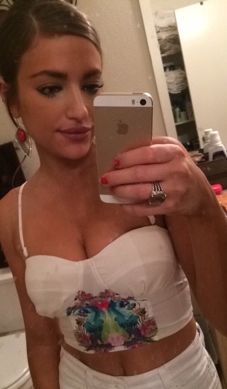 Lauren Bedford Russell OnlyFans Porn