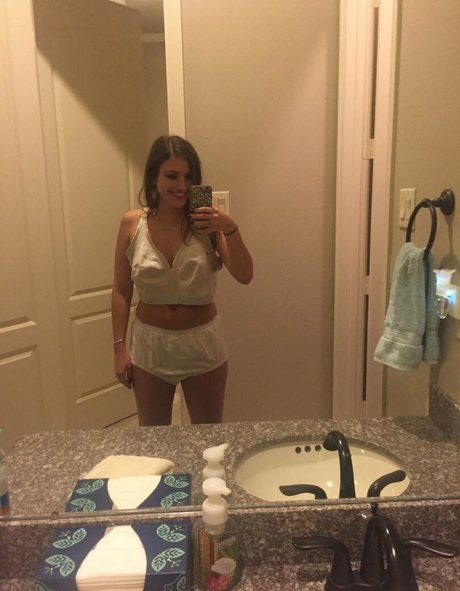 Lauren Bedford Russell OnlyFans Inhalte