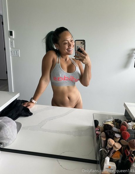 Ice queen143 Kostenloses OnlyFans