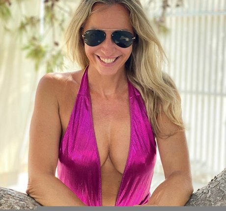 Elenamici Nackt auf OnlyFans