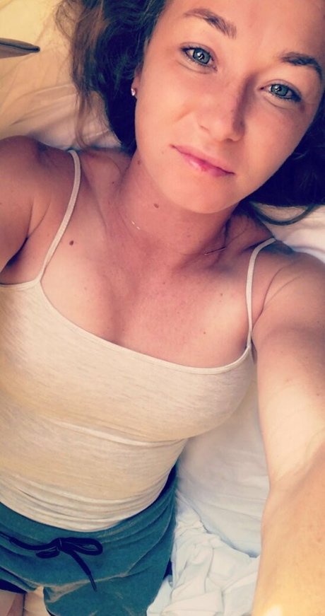 Julia Glushko Nackt auf OnlyFans Leaks