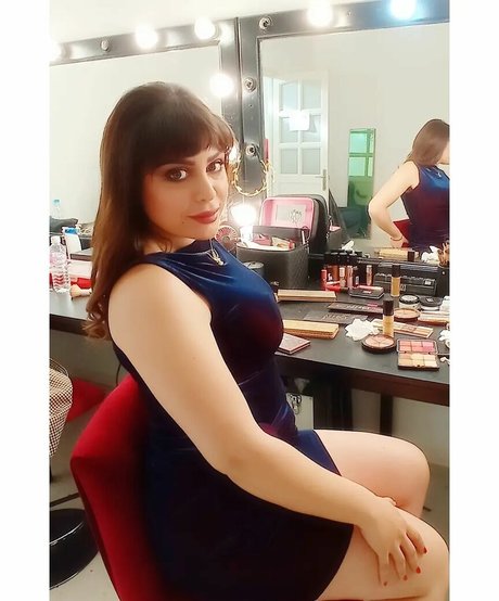 Islem Beji NurlyFans-Brüste