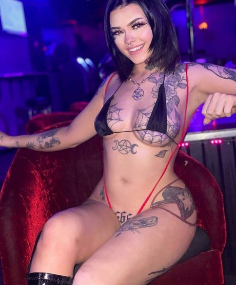 EvilZatanna OnlyFans Nacktfotos