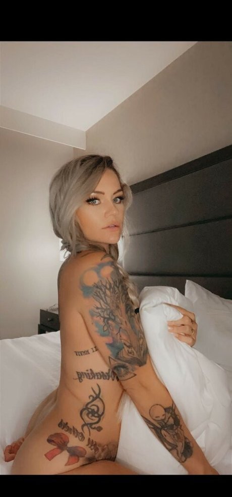 cassidy cabrera OnlyFans Striptease