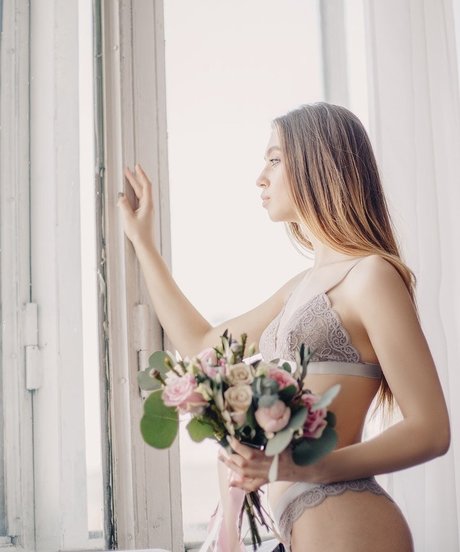 Diana Pozhidaeva OnlyFans Star