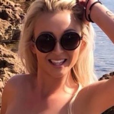 Annie buby OnlyFans nackt