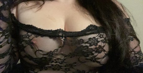 Crucifixkittie OnlyFans Bilder