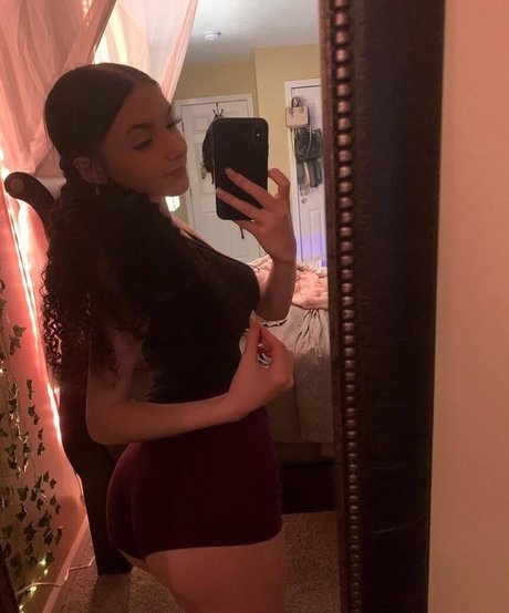 pixzn Nackt auf OnlyFans