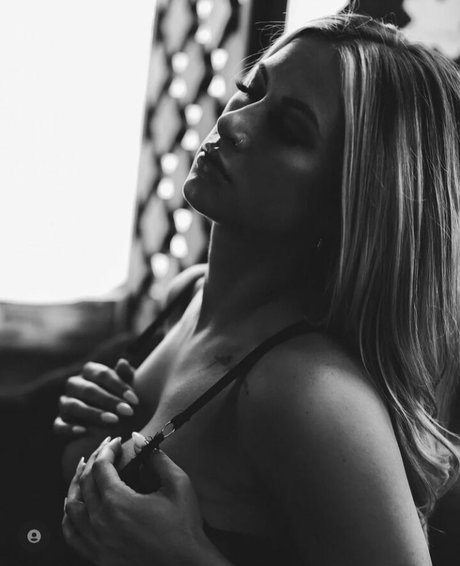 Kayla Lynne Hilton OnlyFans XXX