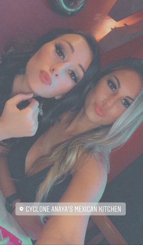 Kayla Lynne Hilton OnlyFans Bilder