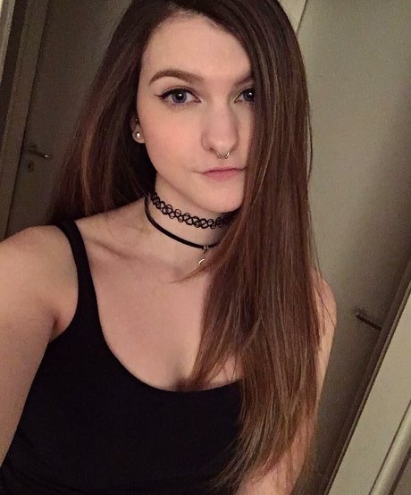 Lumenti Nacktbilder von OnlyFans geleakt