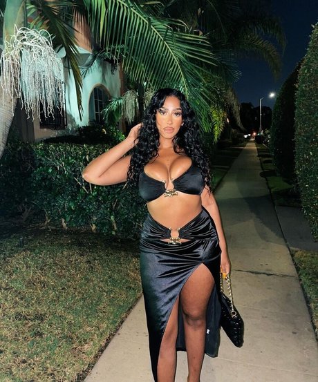 iLLi y Leaked OnlyFans Fotos