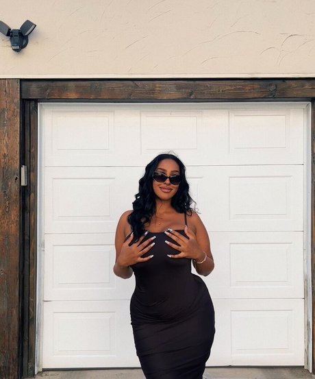 iLLi y OnlyFans-Rezensionen