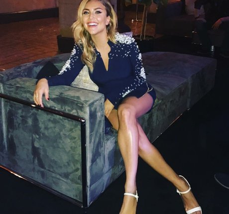 Cassie Scerbo Nacktbilder-Leaks von OnlyFans