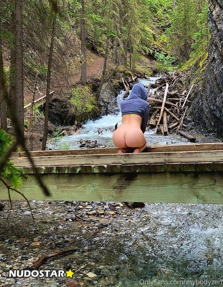 Abbyunearthed OnlyFans geleakte Pornografie