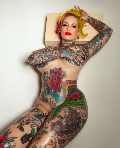 Kandyisbadass Sex auf OnlyFans