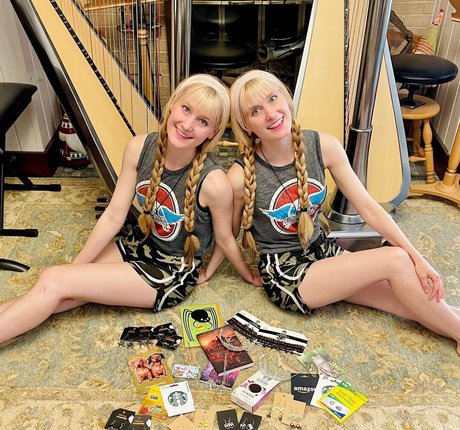 Camille And Kennerly OnlyFans-Pornoleak