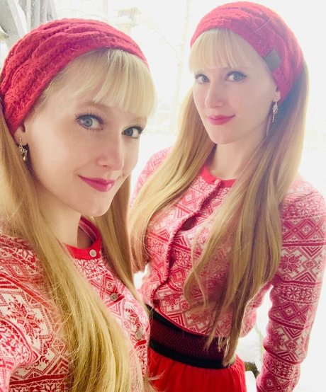 Camille And Kennerly OnlyFans Striptease