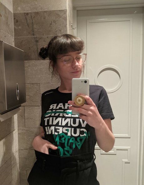 Italkwho Sex auf OnlyFans