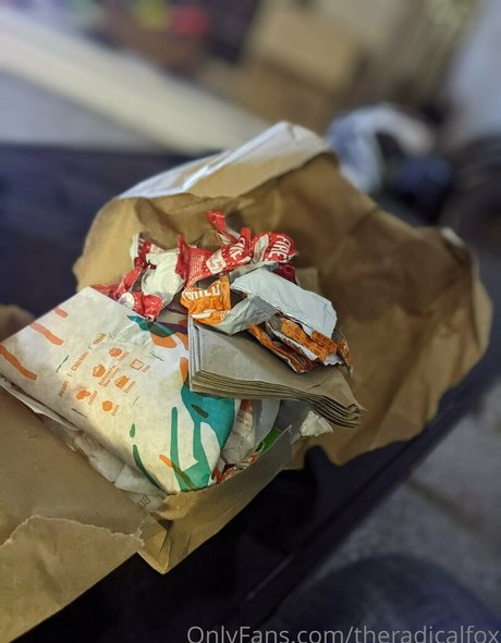 theradicalfox OnlyFans-Creator