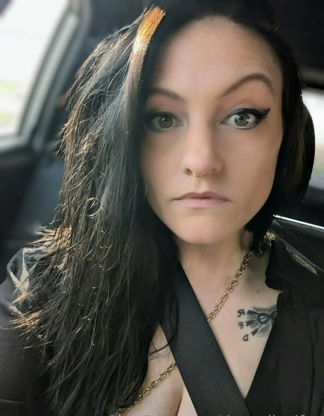 theradicalfox OnlyFans Nacktfotos